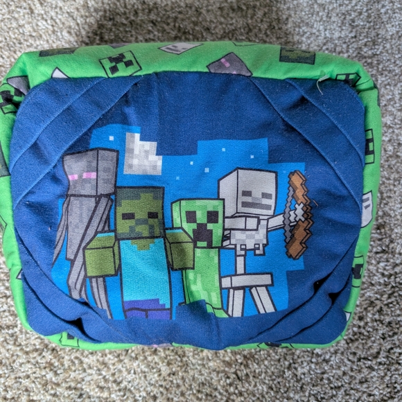 Minecraft Themed Plush Phone Cube - Picture 1 of 2